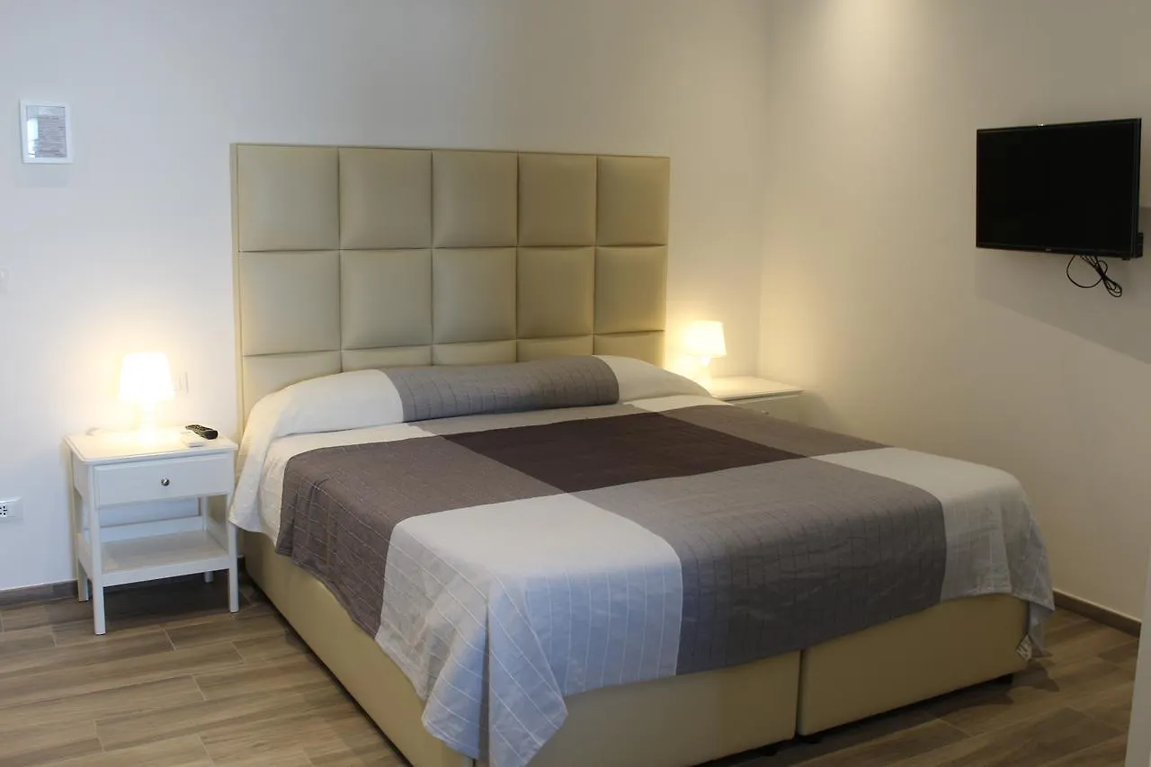 Residence Fanny Alassio 2*,