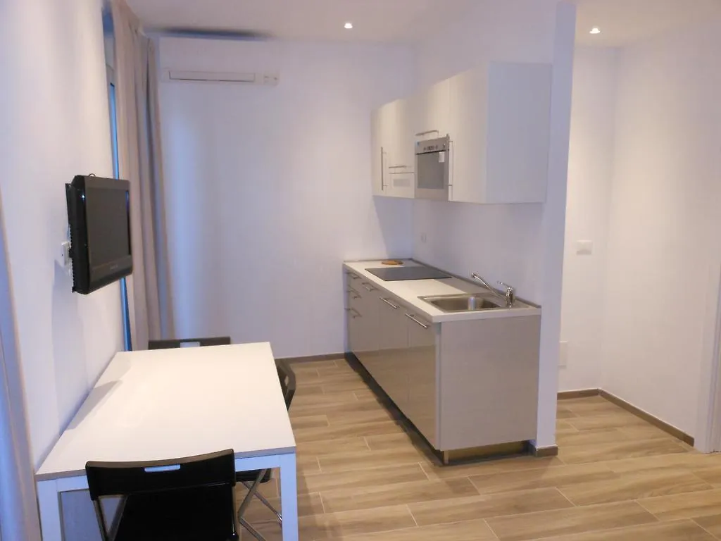 ** מלון דירות אלסיו Residence Fanny איטליה